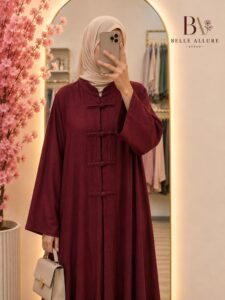 عباية أناقة بوردي — الموديل أمامية