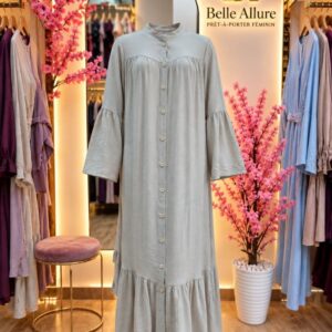 عباية Robe بيج — قصة انسيابية بأزرار خشبية