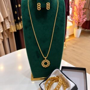 المجموعة الذهبية الكاملة 7 قطع — العرض الكامل في البوتيك